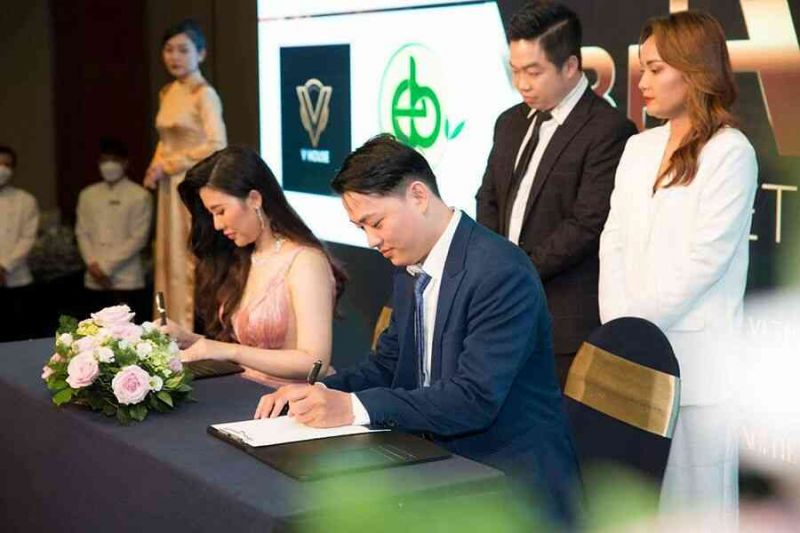 KÝ KẾT HỢP TÁC CHIẾN LƯỢC CUNG ỨNG QUÀ TẶNG CHO HỆ SINH THÁI CHỦ SPA
